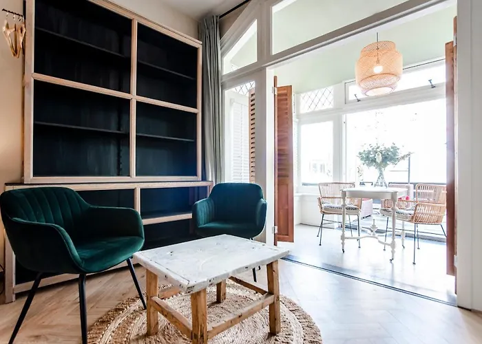 Loren / Fellini Apartman