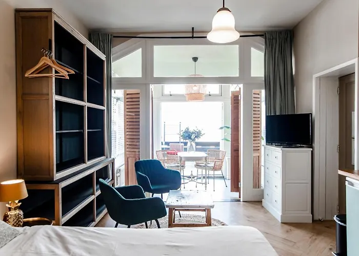 Loren / Fellini Apartman