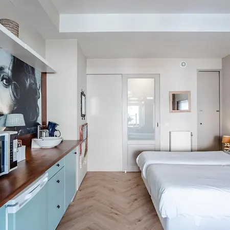 Loren / Fellini Apartamento